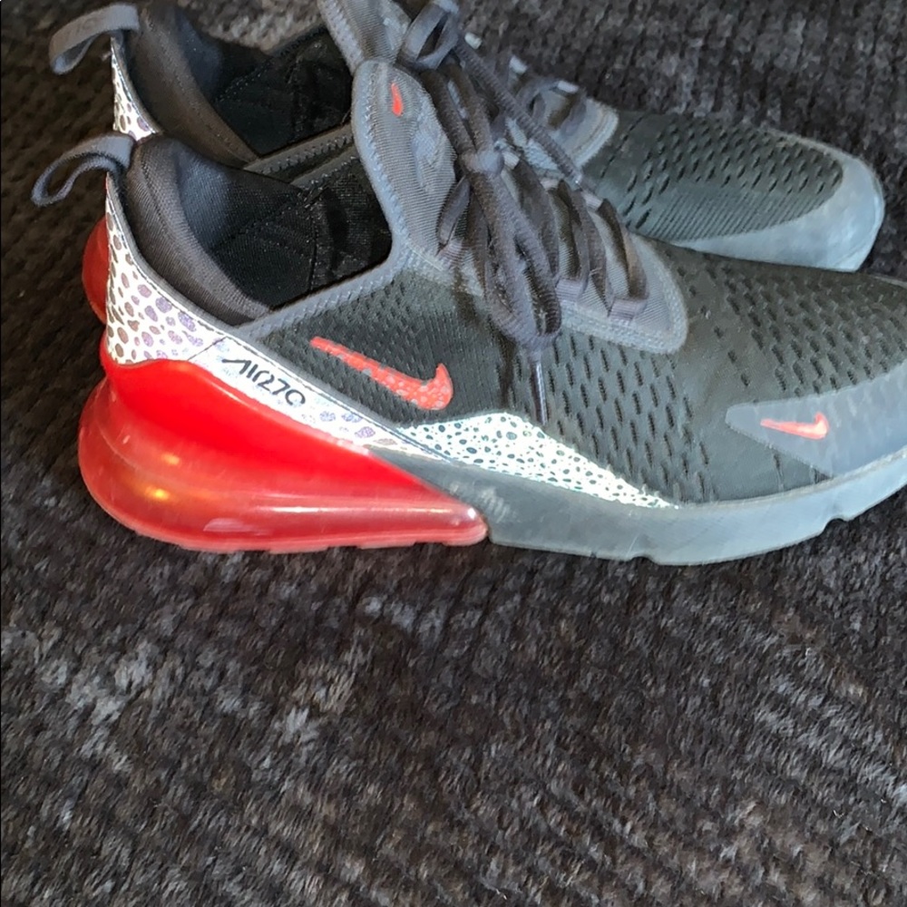 Shoes - Picture 4 of 5